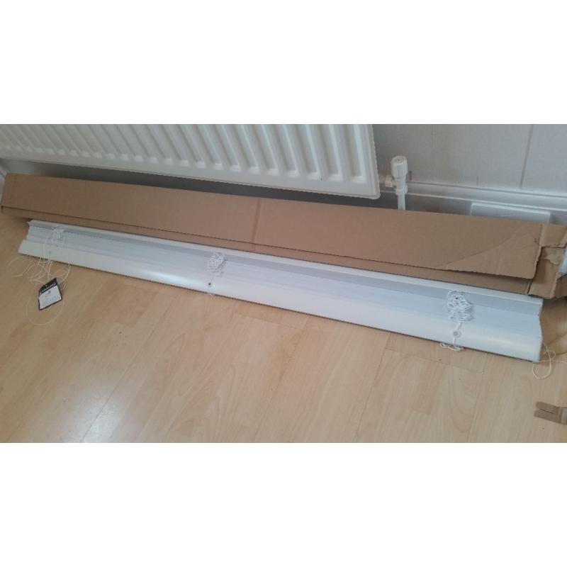 1 x Polar Bear Venetian Blind Width 148 cm Drop 126 cm New "WEB BLINDS"