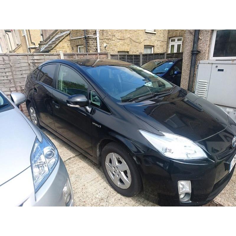 2011 Toyota Prius 1.8 still PCO till oct, UK car not import.