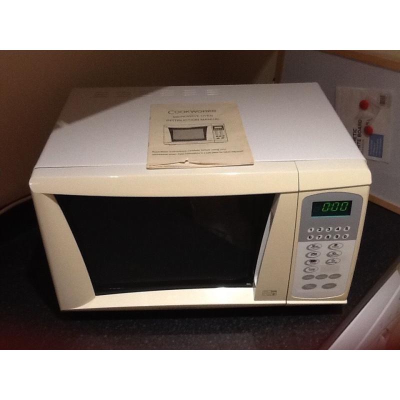 Microwave Oven