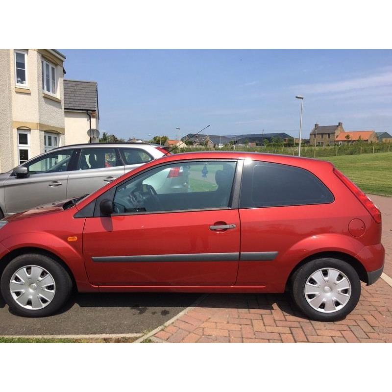 ford fiesta studio 2007 3dr red excellent condition with mot