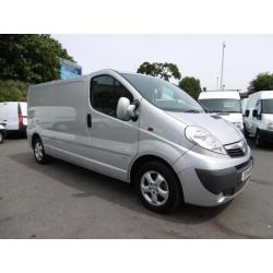 2014 VAUXHALL VIVARO 2900 CDTI SPORTIVE LWB DIESEL VAN WITH ONLY 12.000 MILES FR