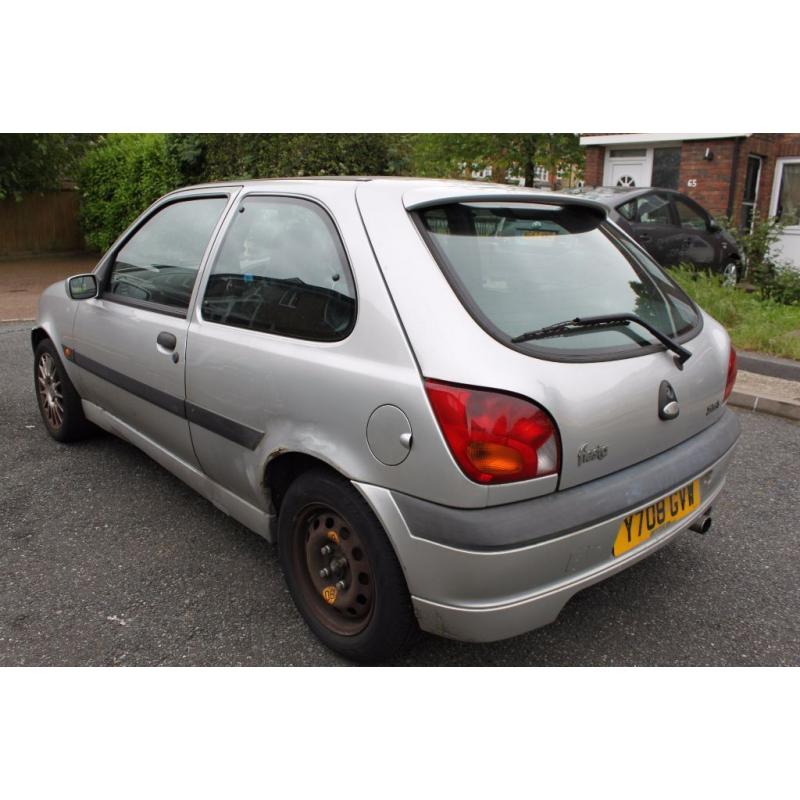 2001 Ford Fiesta 1.6 Zetec S ** NO MOT ** PROJECT CAR ** For Spares Or Parts **