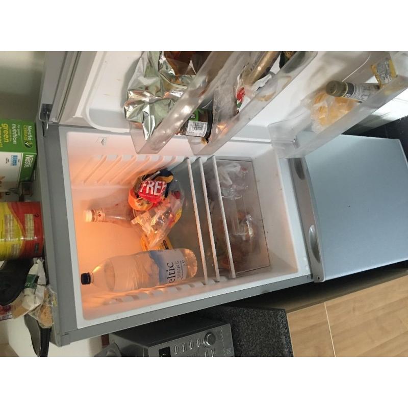 Fridge freezer