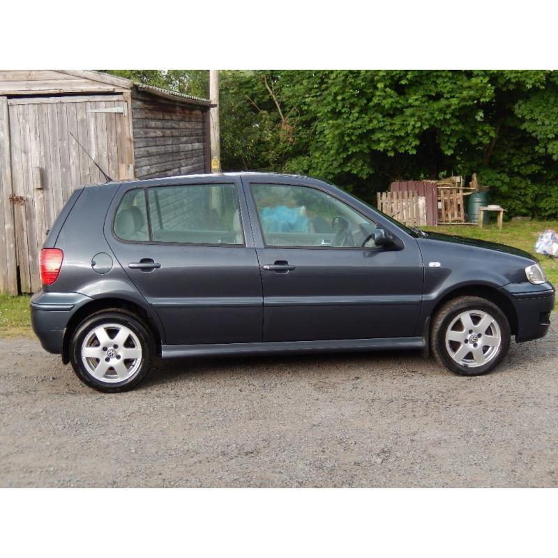 VW Polo 1.4 i four door