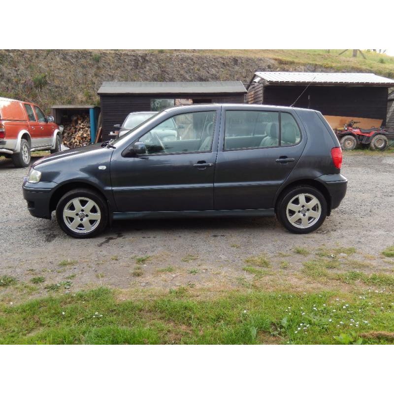 VW Polo 1.4 i four door