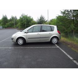 Renault Megane SCENIC low milage 1 years MOT