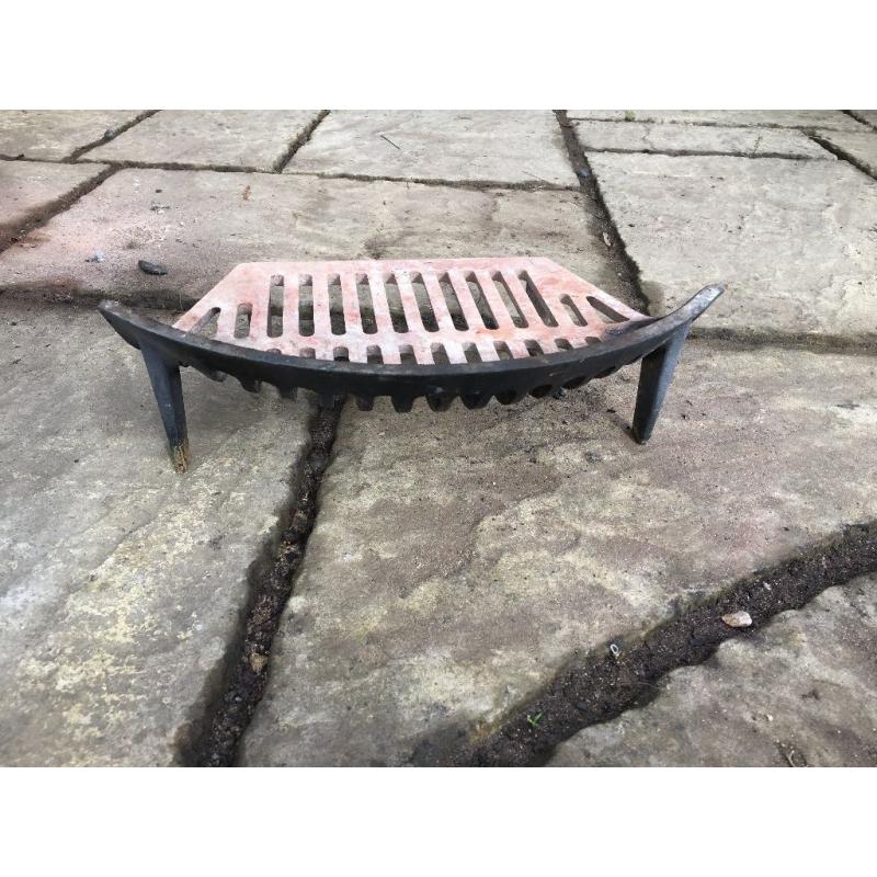 Cast iron fire grate