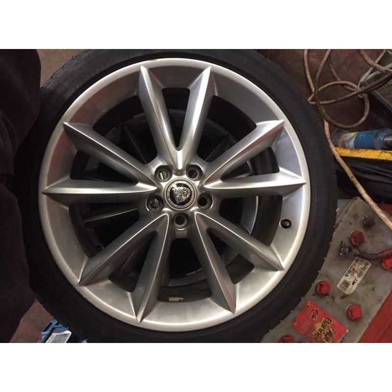 Genuine 5x108 Jaguar 19" alloys with good tyres