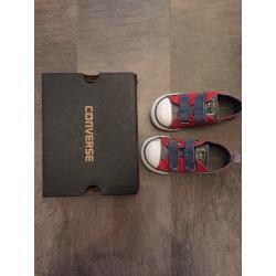 Boys Converse Infants Size 8 with Box