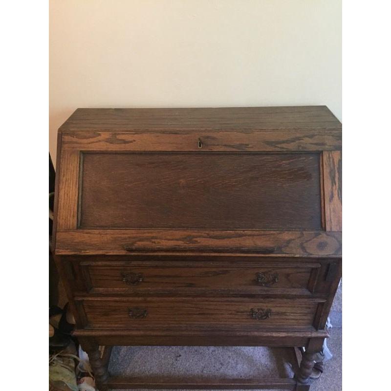 Ladies antique writing desk.