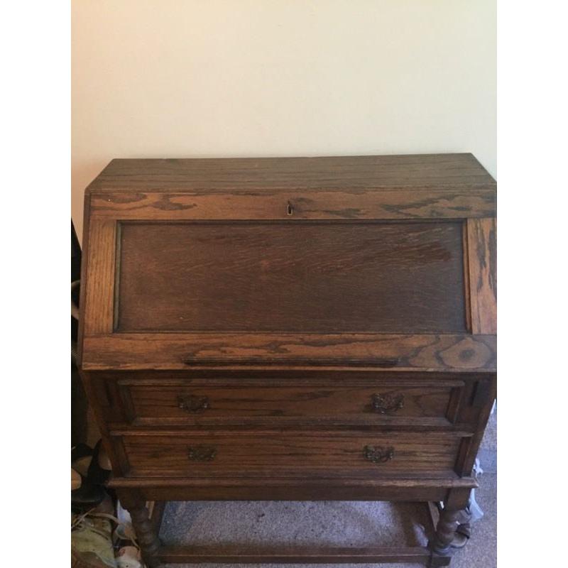 Ladies antique writing desk.