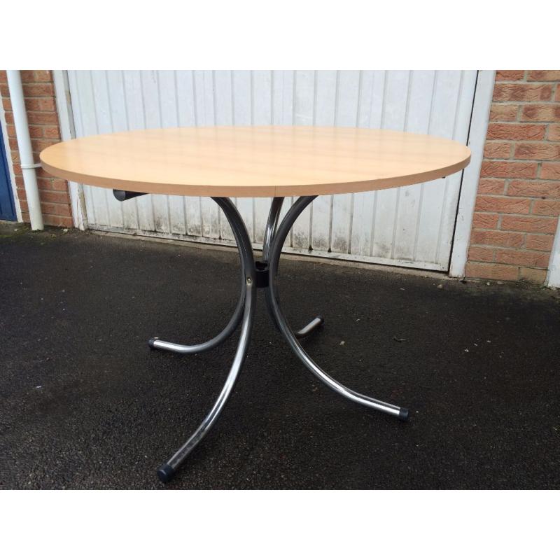 Round dining table and 4 chairs