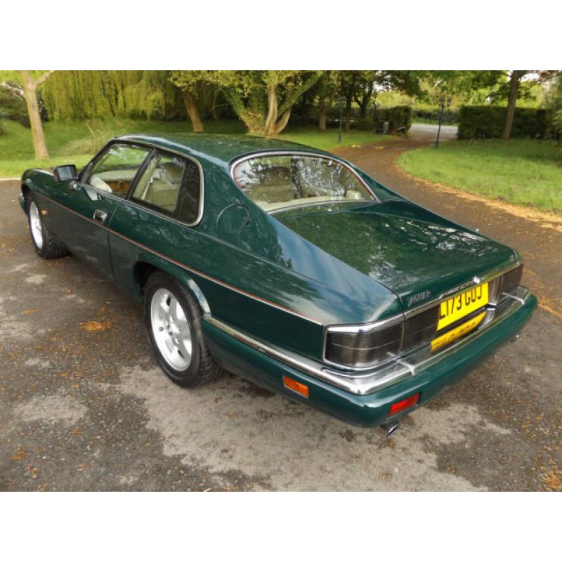 ABOVE AVERAGE 4.0 XJS ,A TRULY SPECIAL CAR,IDEAL INVESTMENT,WHICH YOU CAN DRIVE AND ENJOY