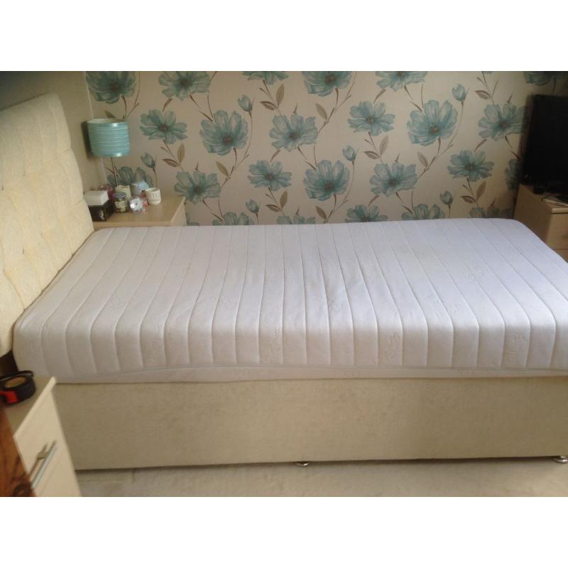 SINGLE DIVAN BED WITH MEMORY FOAM MATTRESS AND HEADBOARD