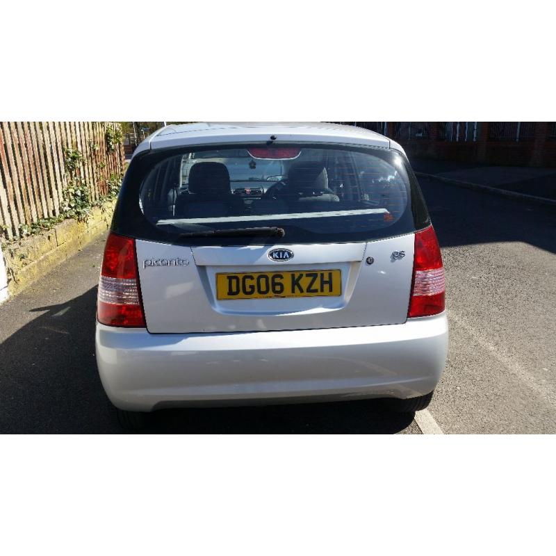 Kia picanto silver petrol 1 litre