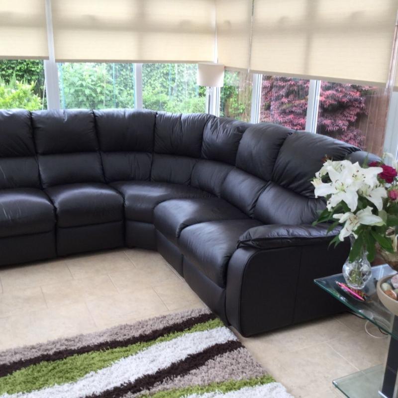 Genuine leather corner suite.