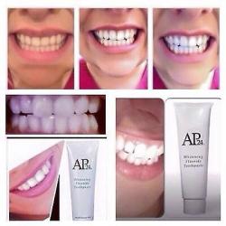 Whitening fluoride toothpaste