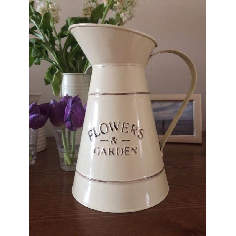 Flowers & garden jug vase in cream