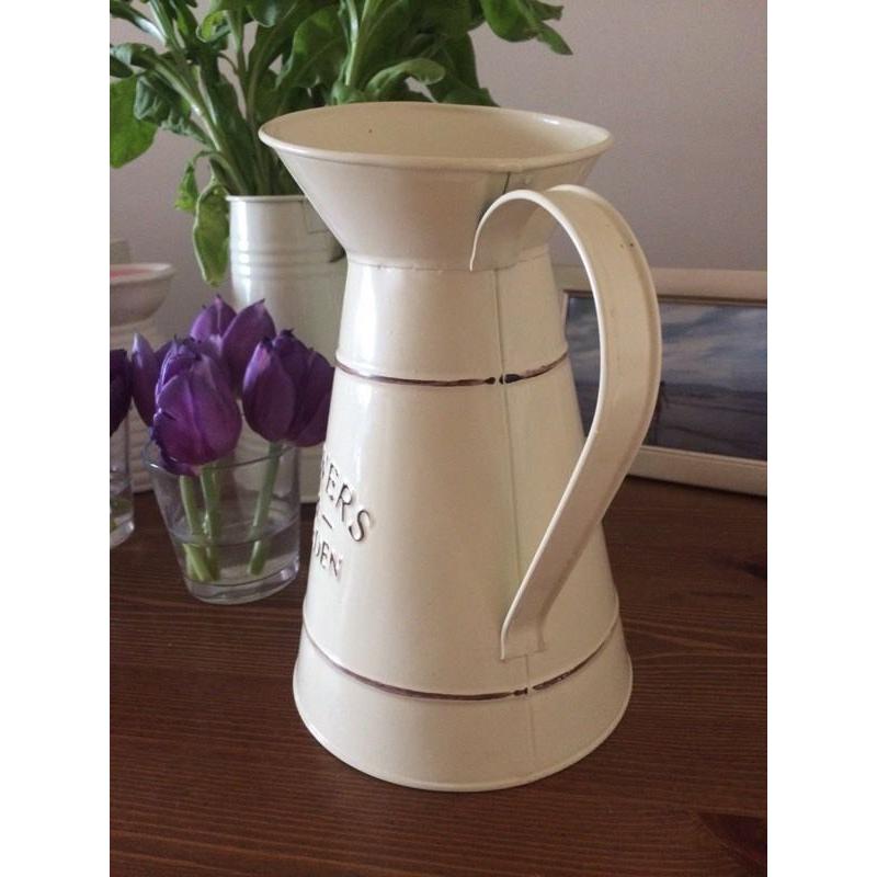 Flowers & garden jug vase in cream