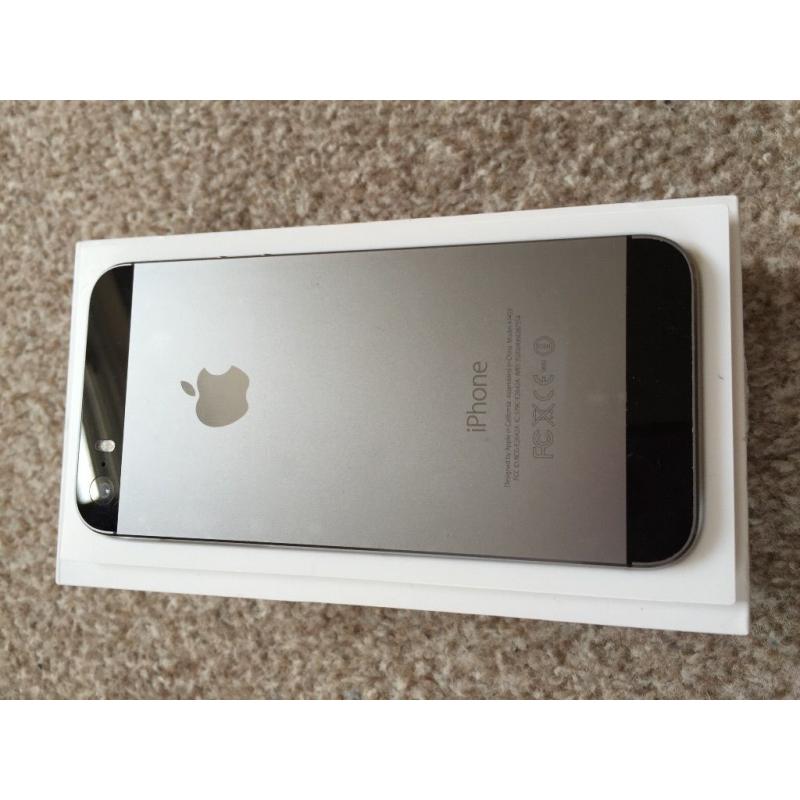 *IMMACULATE*APPLE I PHONE 5S- 64GB- SPACCE GREY. FACTORY UNLOCKED IN BOX WITH ALL NEW ACCESSORIES