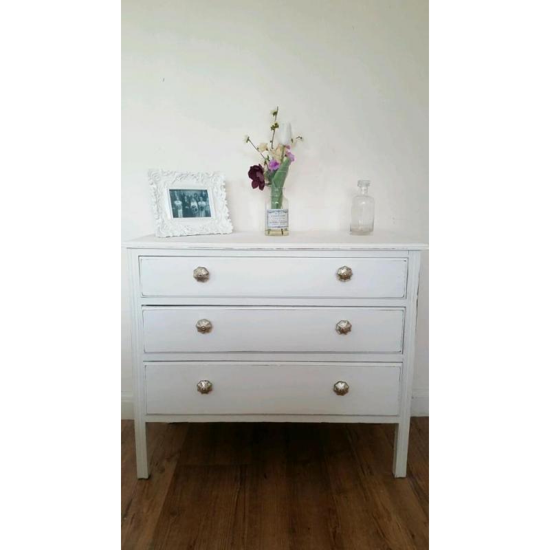 Vintage shabby chic drawers