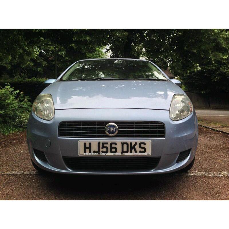 FIAT GRANDE PUNTO 1.4 ** AUTOMATIC ** LOW MILEAGE ** FULL MAIN DEALER SERVICE HISTORY **