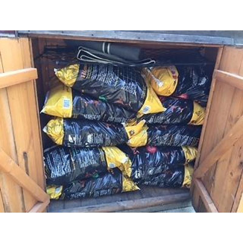 10 X 25 kg Bags of Homefire Smokeless Fueld