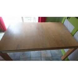 Extendable Oak Veneer dining table to seat 6 -8 people