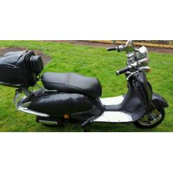 2011 125cc classic looking project moped. Can deliver for fuel