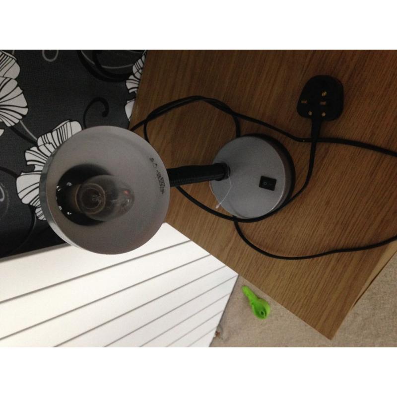 DESK LAMP WITH BULB