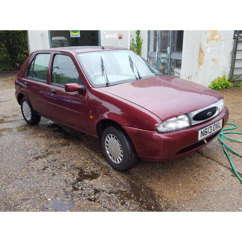 Ford Fiesta 1.25 Ghia 5 DOOR HATCHBACK 1 OWNER FROM NEW.