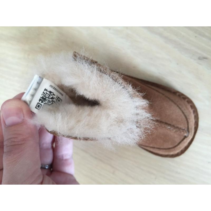 * genuine baby ugg boots * BRAND NEW * WILL POST *