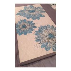 Detailed flower canvas