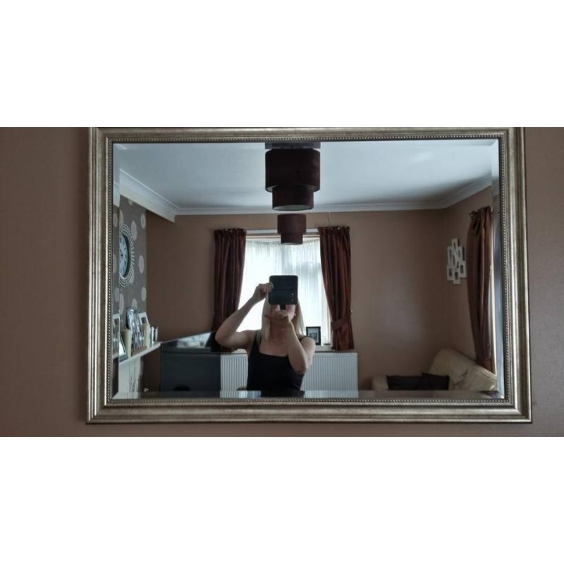 wall mirror