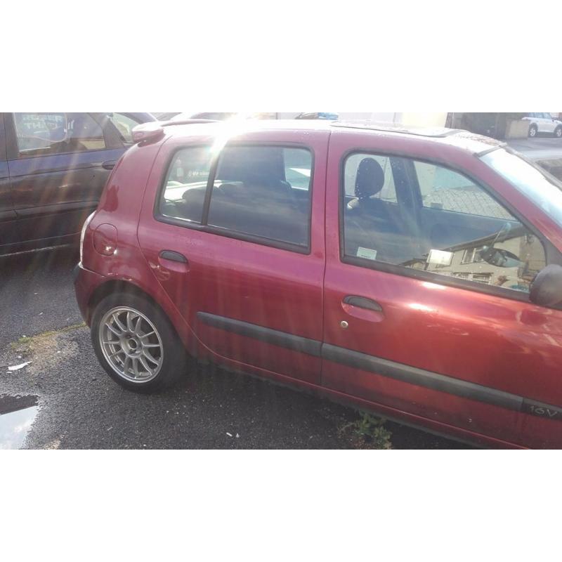 Renault Clio 1.2 16v Expression 5dr 2002 Petrol