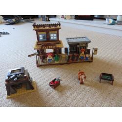 Lego Toy Story 7594 Woody's Roundup