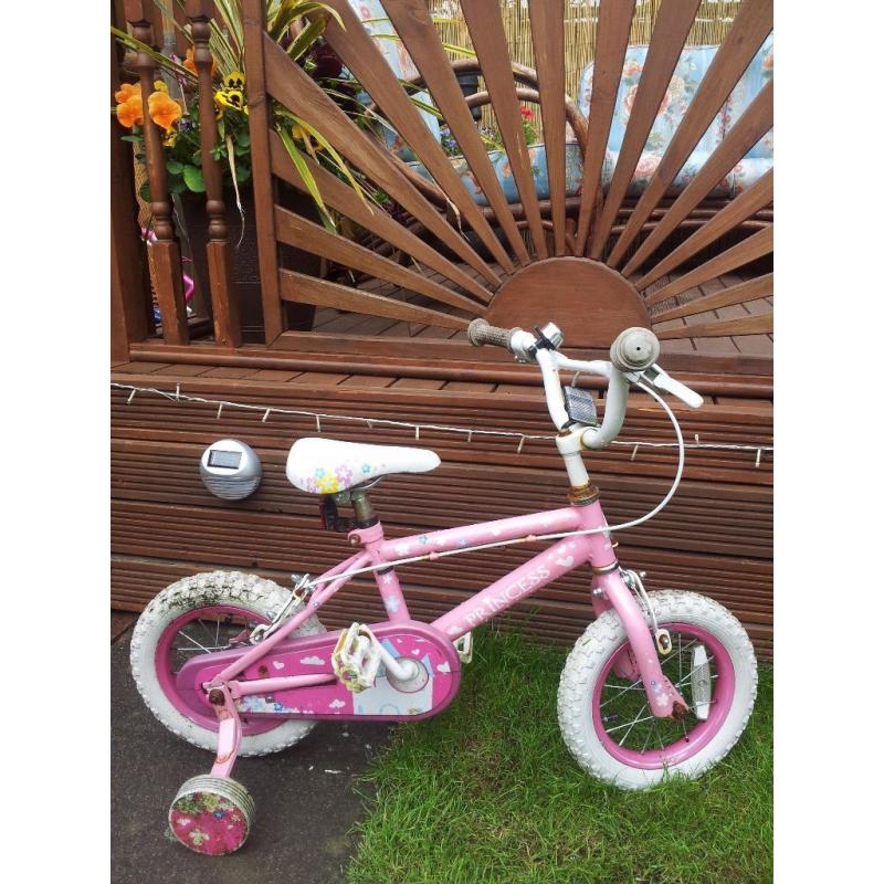 12in pink bike with stabilisers ex cond