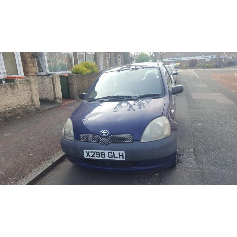 Toyota Yaris 2001