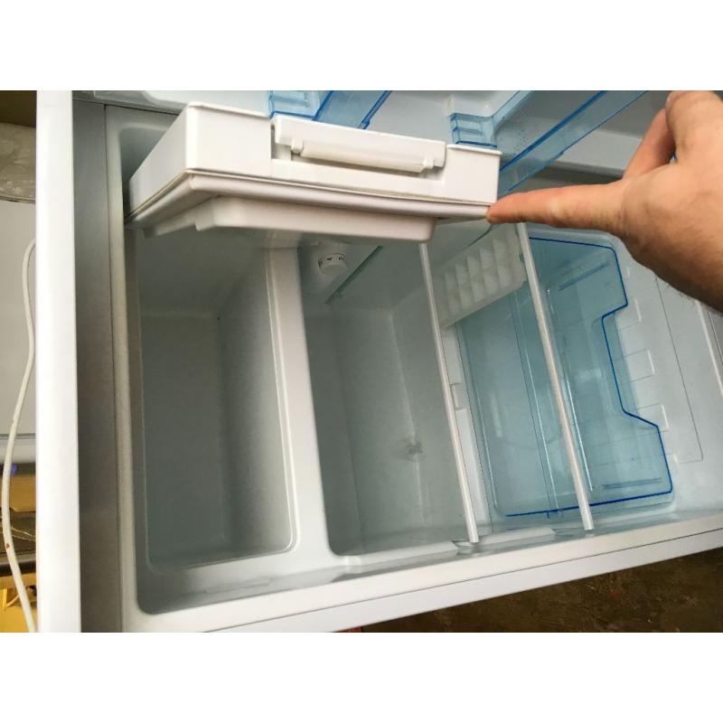 LEC Fridge Freezer Good Working Order