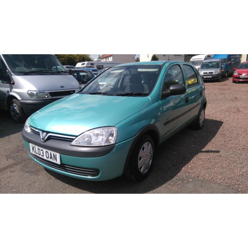 VAUXHALL ASTRA 2.2 SRI, BLACK 5 DOOR MODEL