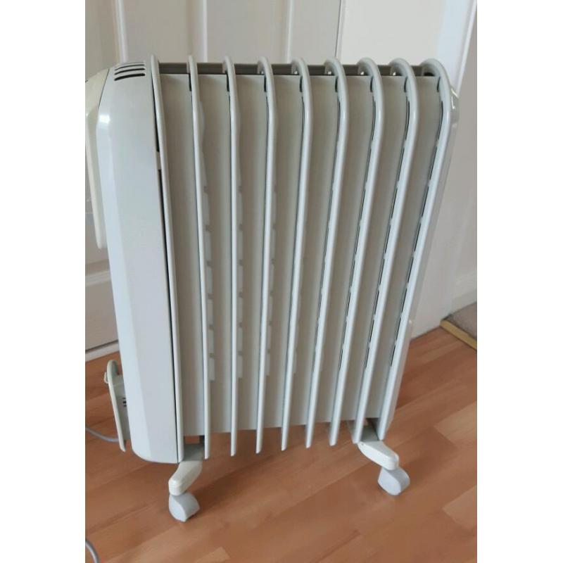 De Longhi 2KW Oil filled radiator