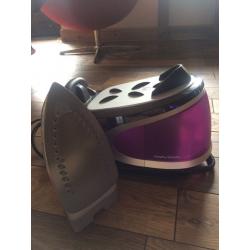 Morphy Richards steam iron - spares or repair