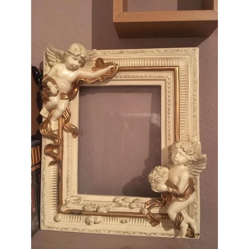 Angel frame