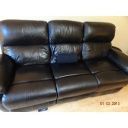 Like NEW DFS Black Leather Sofa with 2 Electric Recliners