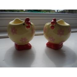 WHITTARDS PAIR OF YELLOW CHICK EGG CUPS