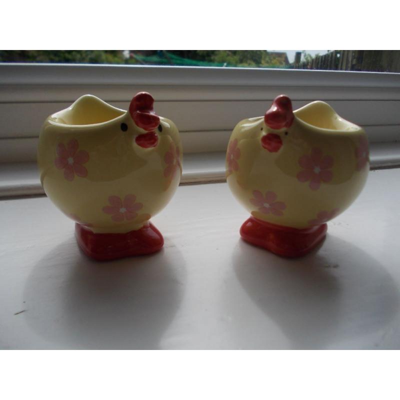 WHITTARDS PAIR OF YELLOW CHICK EGG CUPS