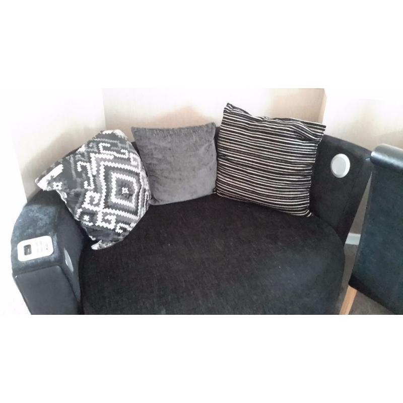 DFS QUIZ 2 SEATER AUDIO CUDDLE SOFA