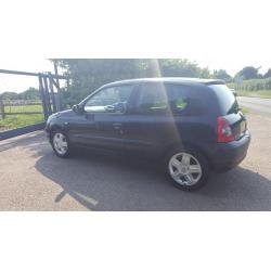 2005 Renault clio great little car 1yr Mot