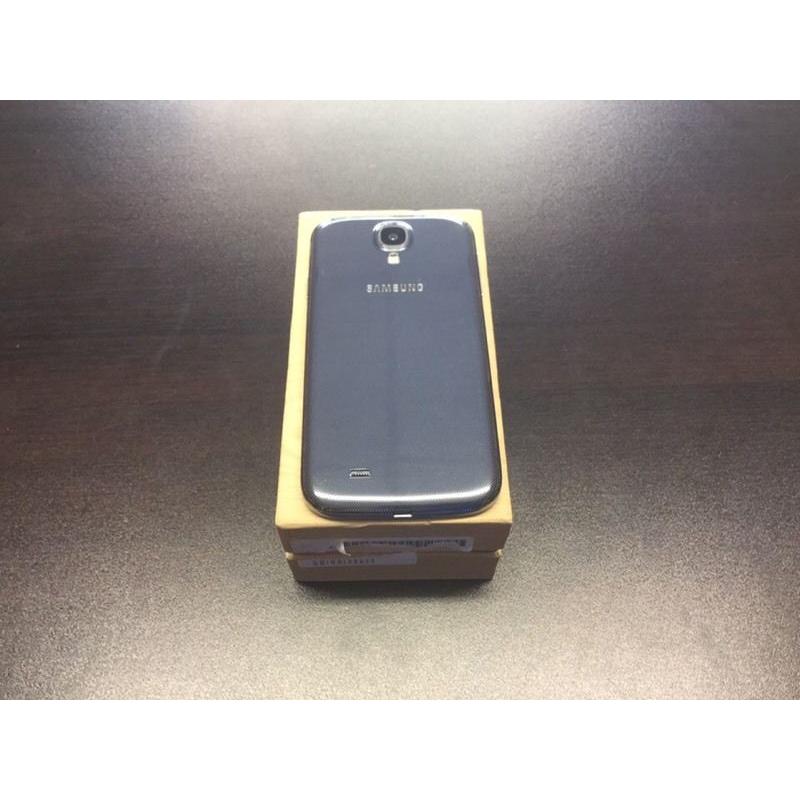 Samsung galaxy s4 unlocked immaculate condition with warranty and accessories