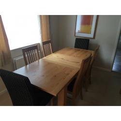 Oak Extending Table and 6 Chairs